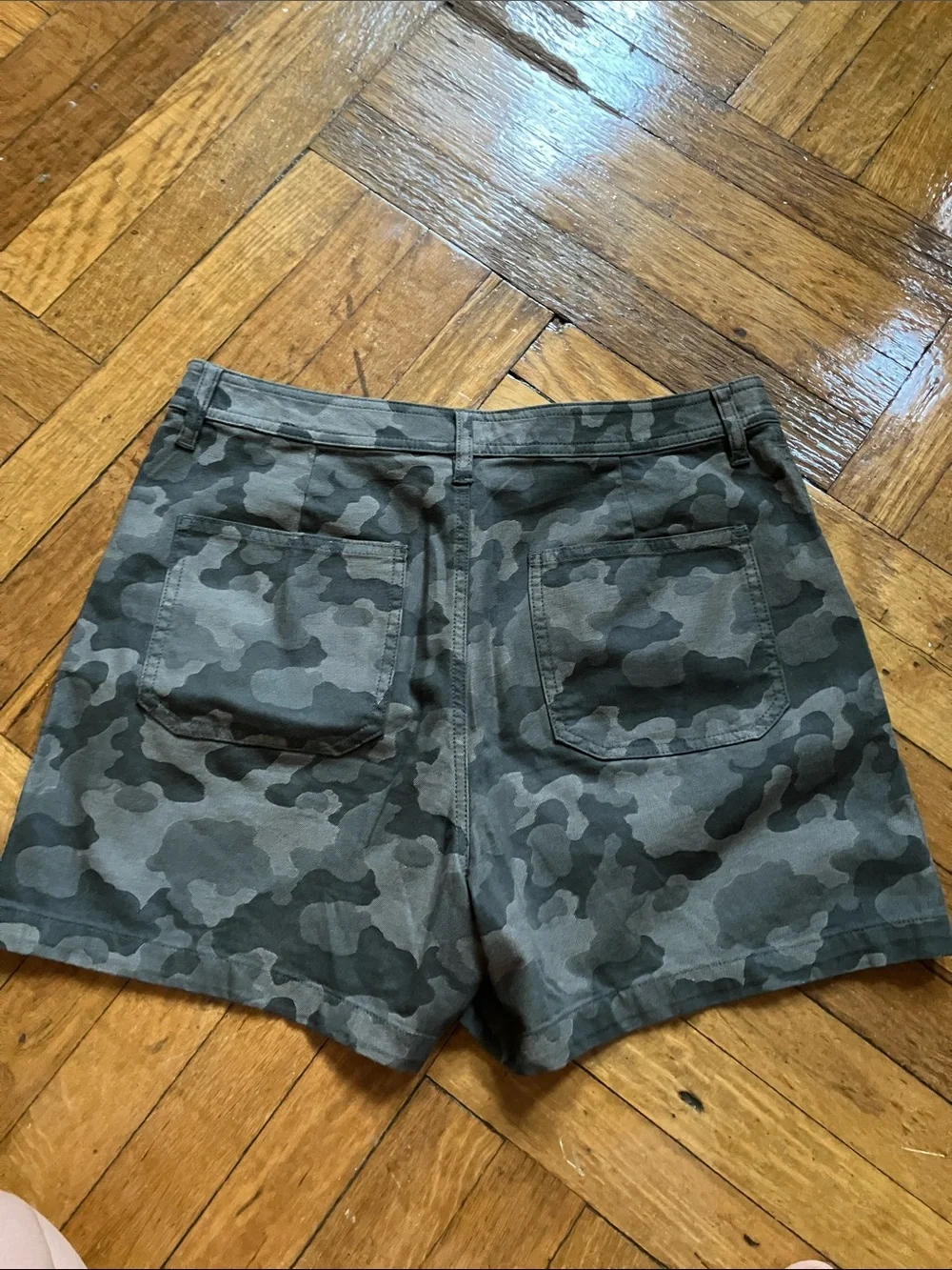J. Crew Women's Gray Camo Cargo Shorts